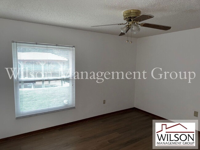 Building Photo - 1420 Flamingo Dr