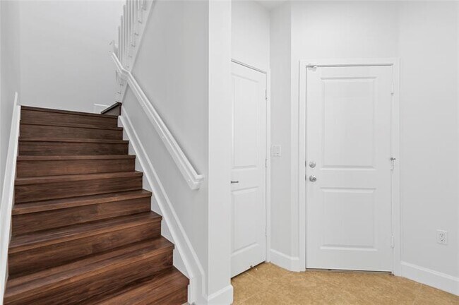 Building Photo - 4855 NW 55th Pl