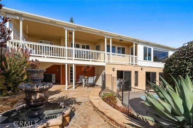 Building Photo - 557 Blumont St