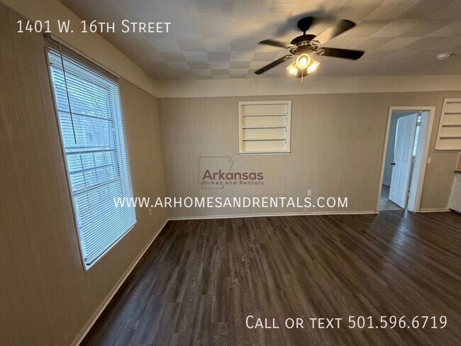 Building Photo - 1401 W 16th St