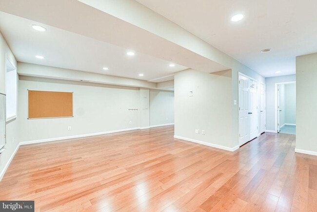 Building Photo - 12127 Holly Knoll Cir