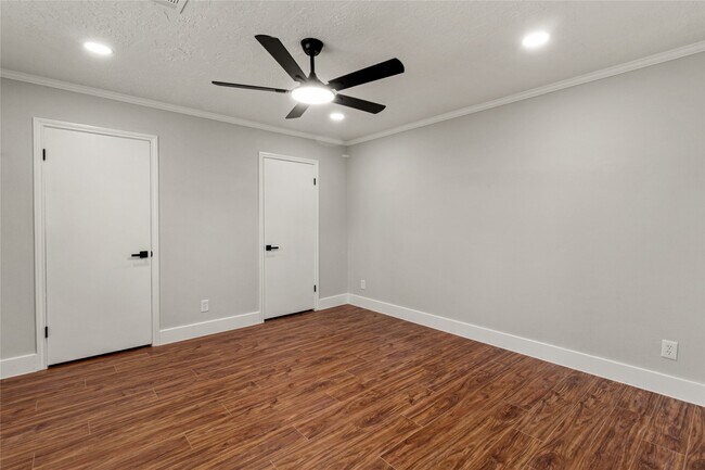 Building Photo - 9639 Springview Ln