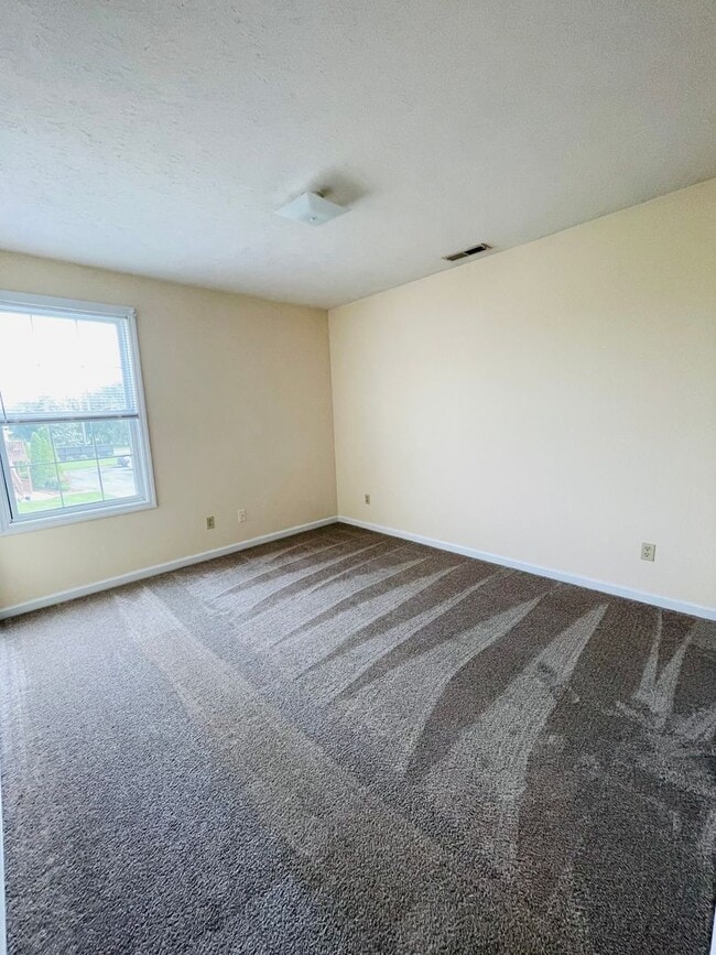 Building Photo - Apartment for Rent in Bridgewater