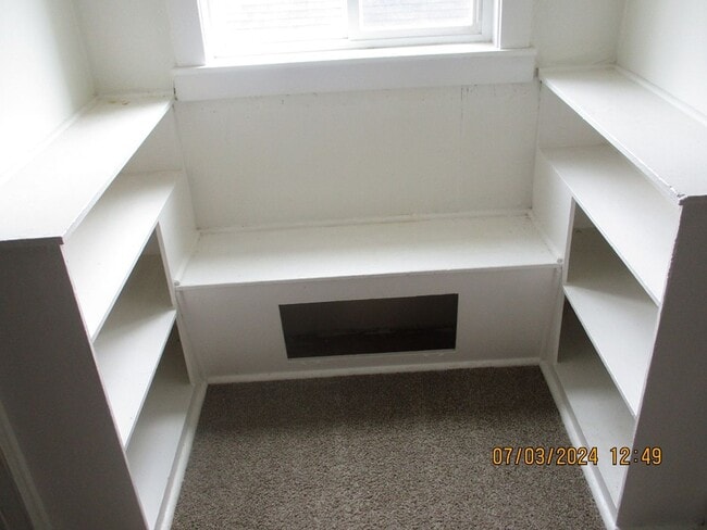 Building Photo - 256 Chenault Ave