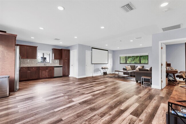 Building Photo - 14701 SW 63rd St