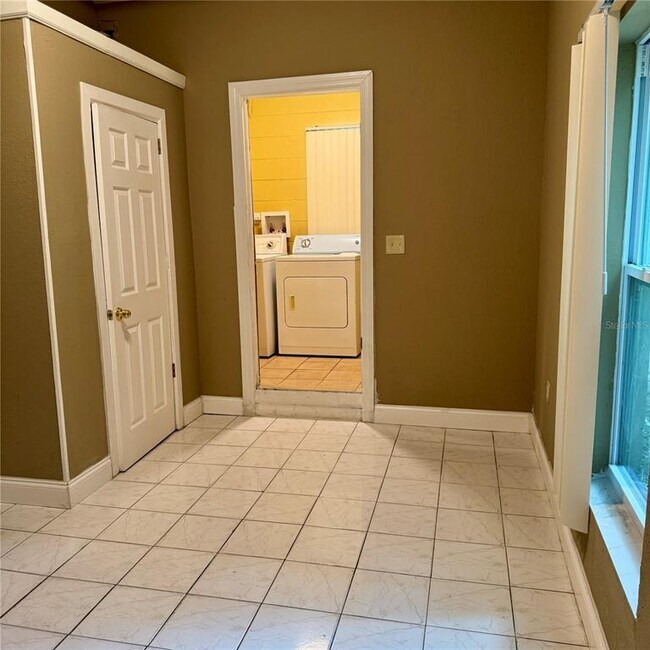 Building Photo - 5715 Elon Dr