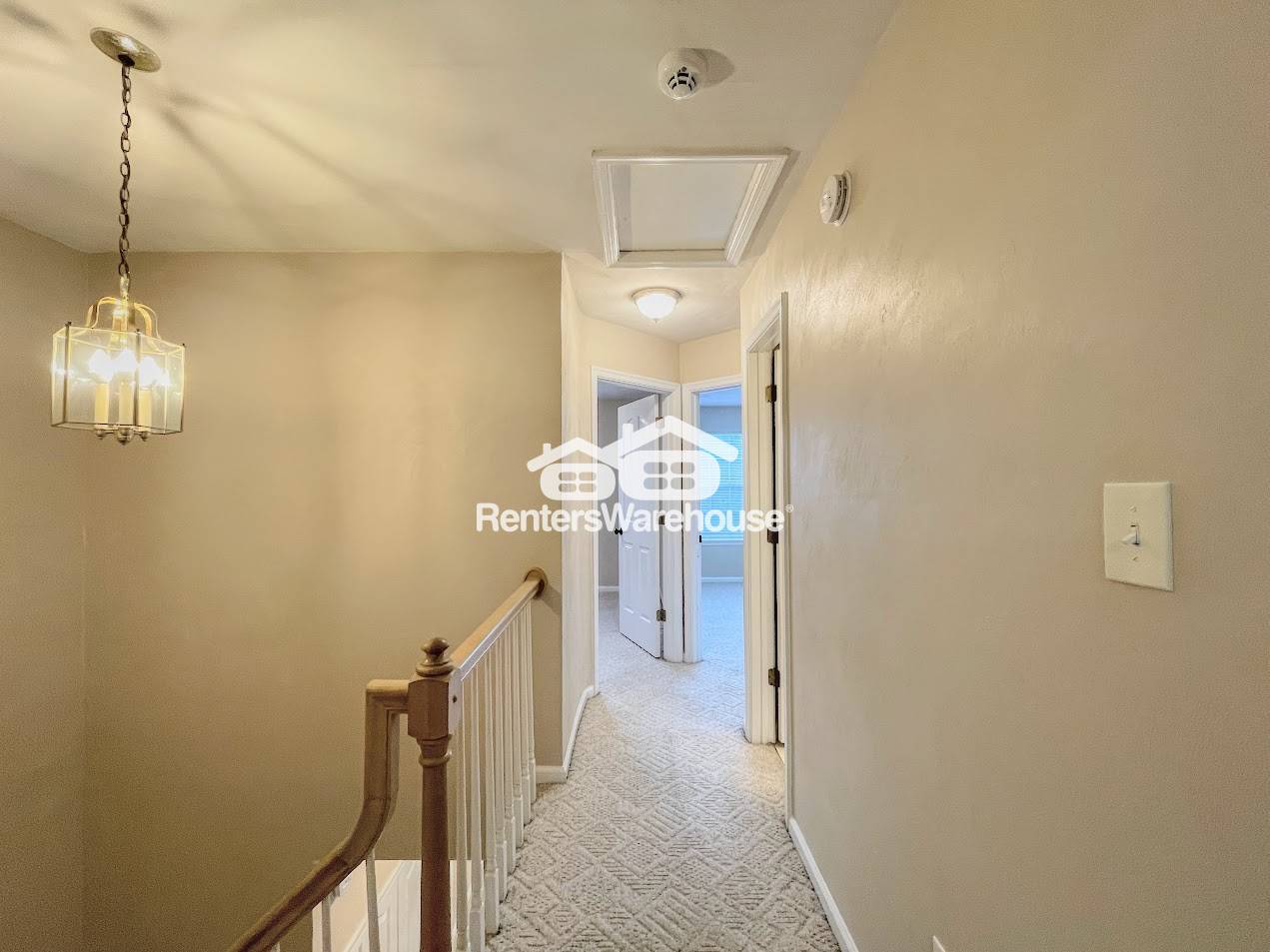 Building Photo - 434 S Lake Cir