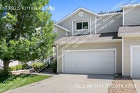 Building Photo - Spacious Townhome - Backs to Open Space!