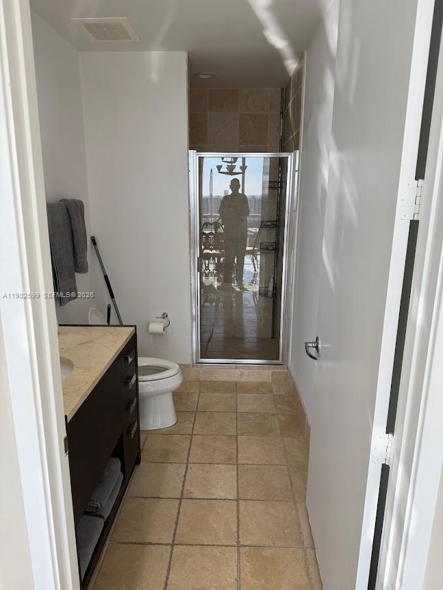 Building Photo - 18201 Collins Ave