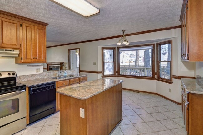 Building Photo - 411 Willards Way
