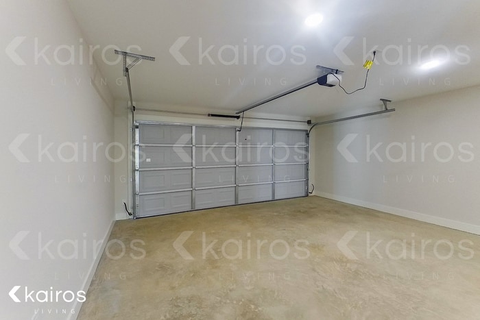 Building Photo - 816 Heather Dr