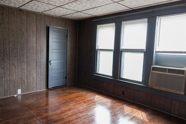 Building Photo - 927 West End Pl