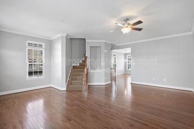 Building Photo - 3823 Maher Manor