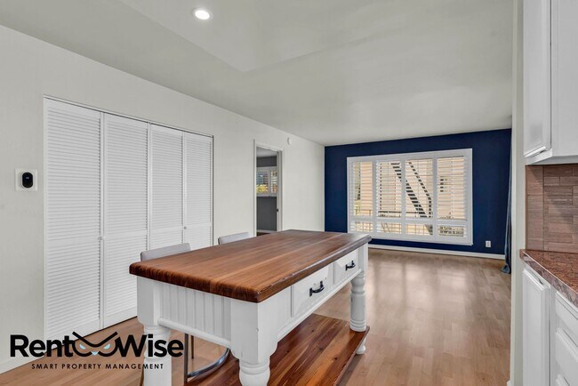 Building Photo - 11 Argent Alley