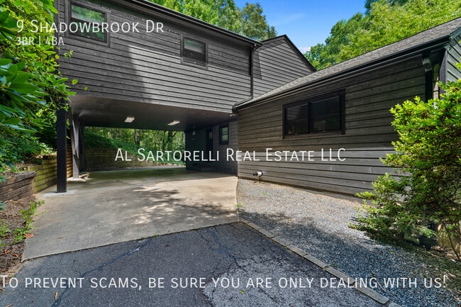 Building Photo - 9 Shadowbrook Dr