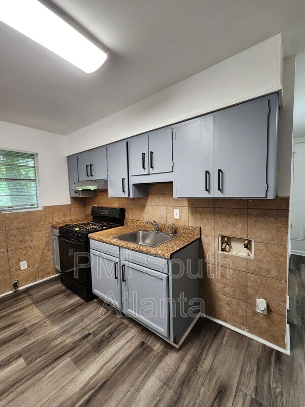 Building Photo - 6410 Raymond Terrace
