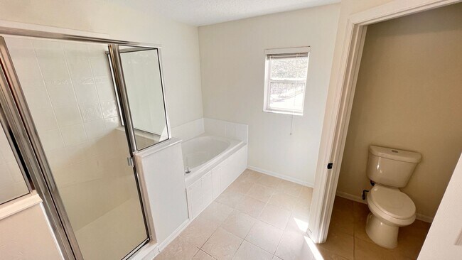 Building Photo - AWESOME 4BD/3BA in Orlando!!!