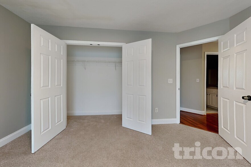Building Photo - 4606 Logans Way