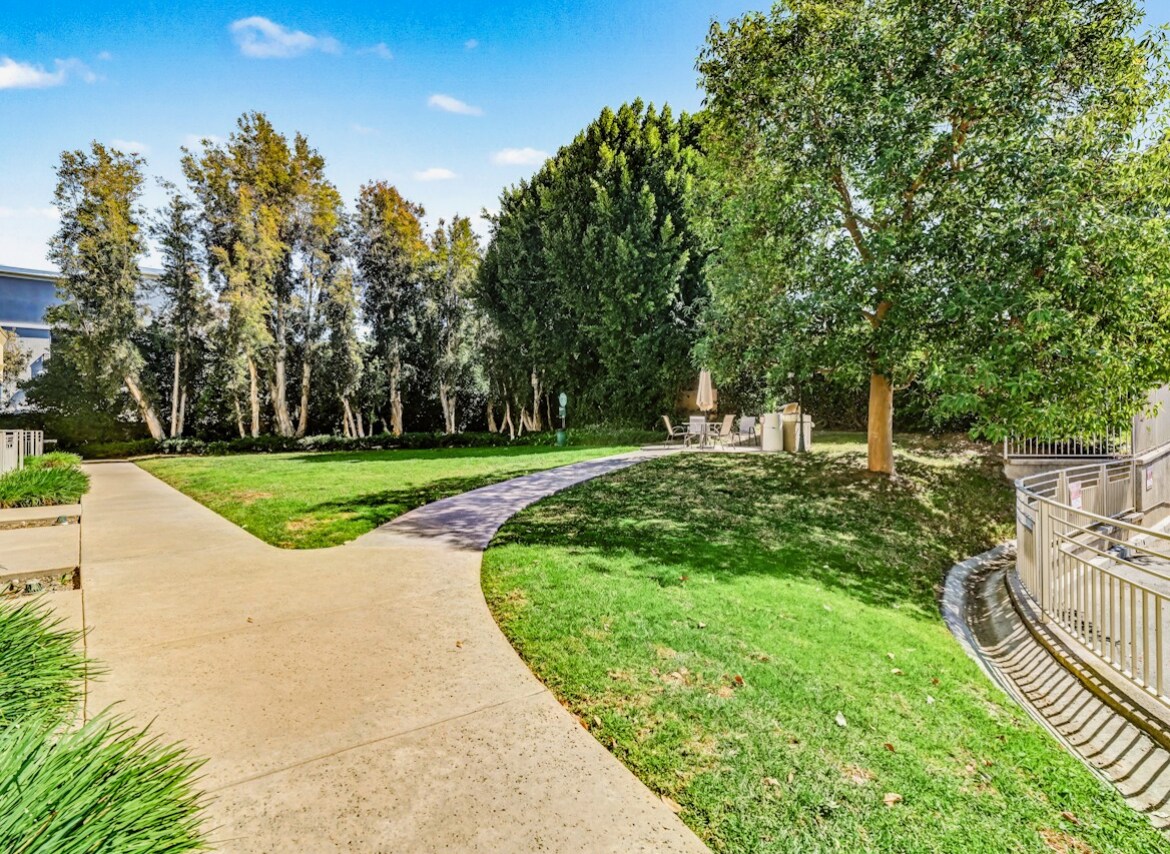 Building Photo - 5200 Premiere Hills Cir