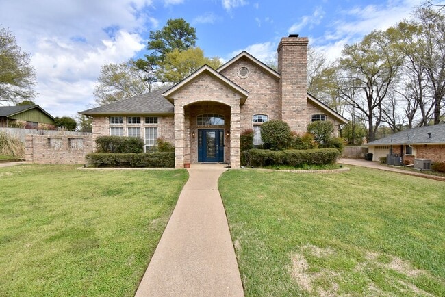 Building Photo - Stunning Home in the Heart of Tyler! 3bd 2...