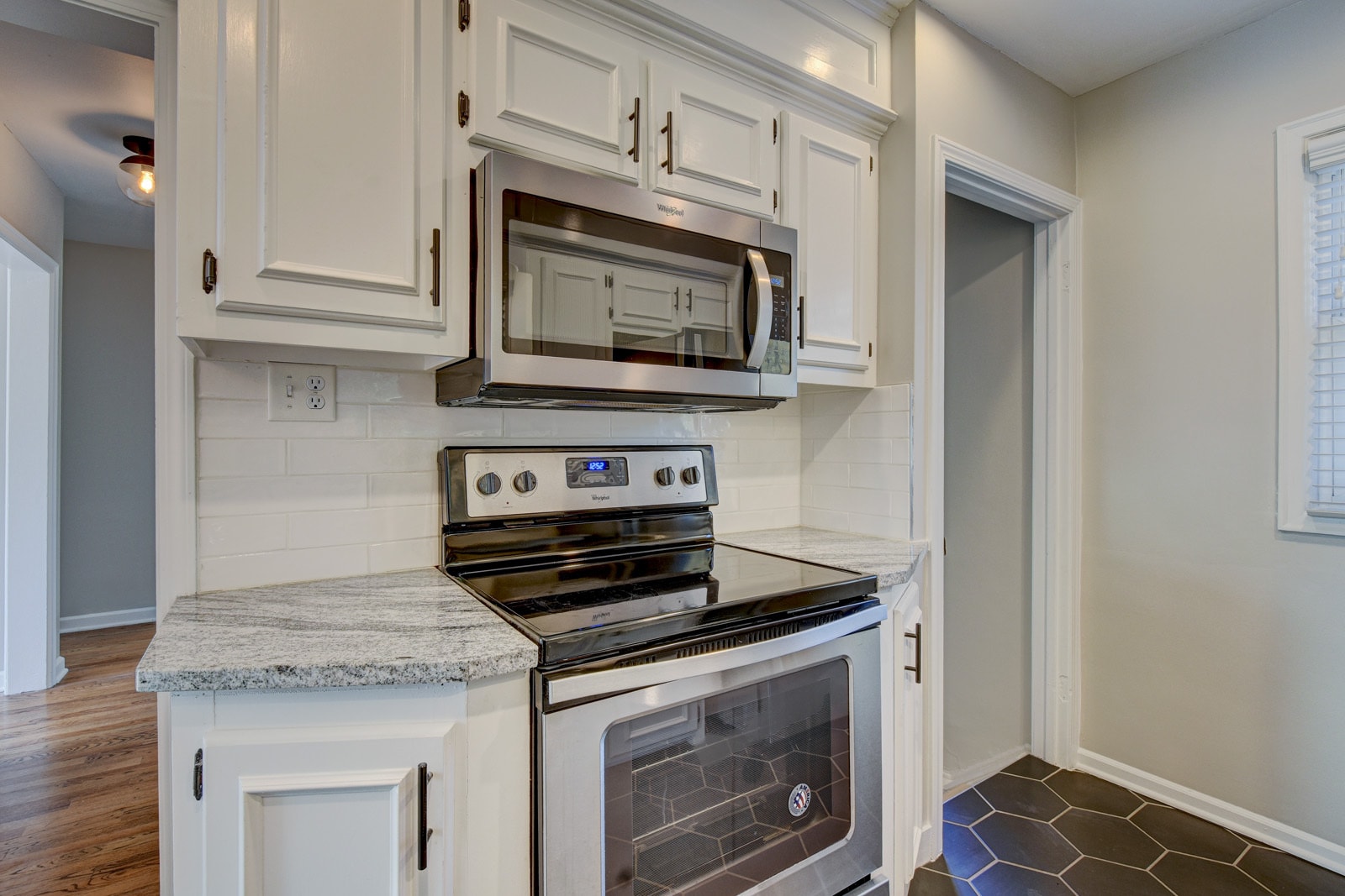 Building Photo - 5210 Rees St