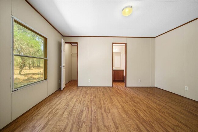 Building Photo - 206 Morris Ln