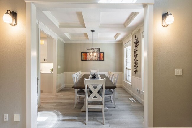 Building Photo - Stunningly Upgraded 4-Bedroom Home in Prime Eagle Location