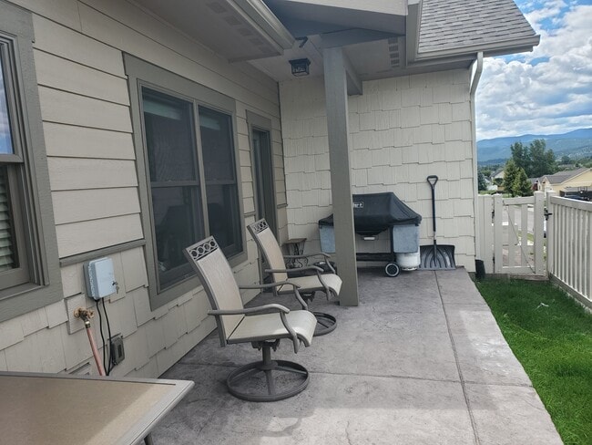 Building Photo - 73 Wind River Dr