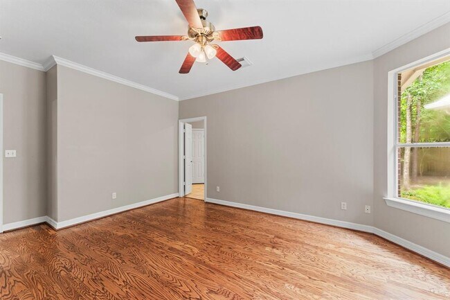 Building Photo - 9520 Chasewood Blvd