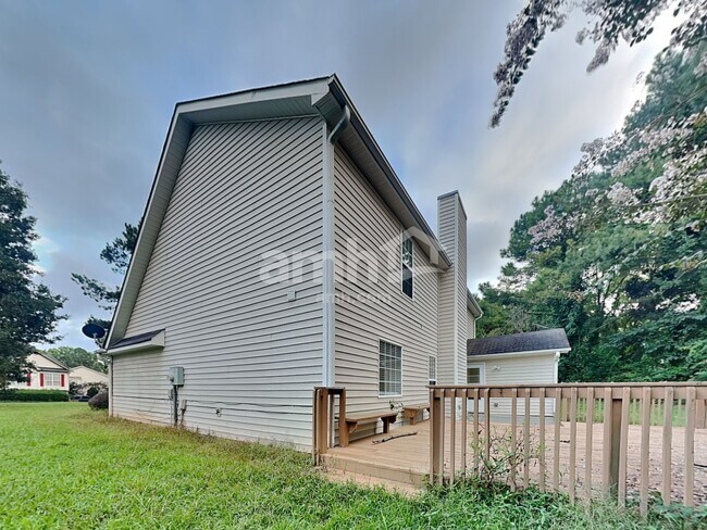 Building Photo - 1831 Green Oak Cir