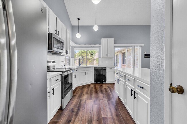 Building Photo - 3407 Pecan Point Dr