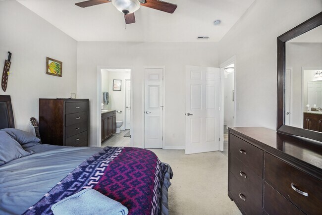 Building Photo - 1550 Little Bear Creek Point
