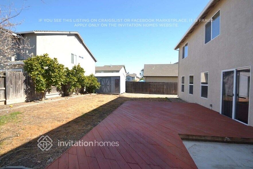 Building Photo - 823 Marsh Creek Dr