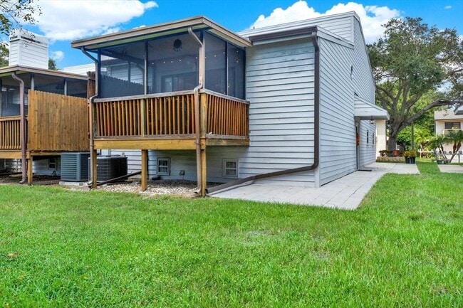 Building Photo - 6290 92nd Pl N