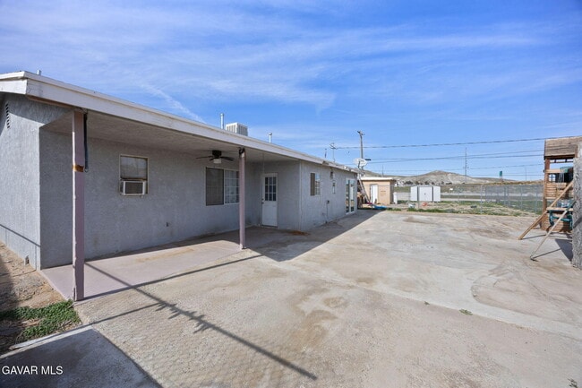 Building Photo - 2930 Acacia St