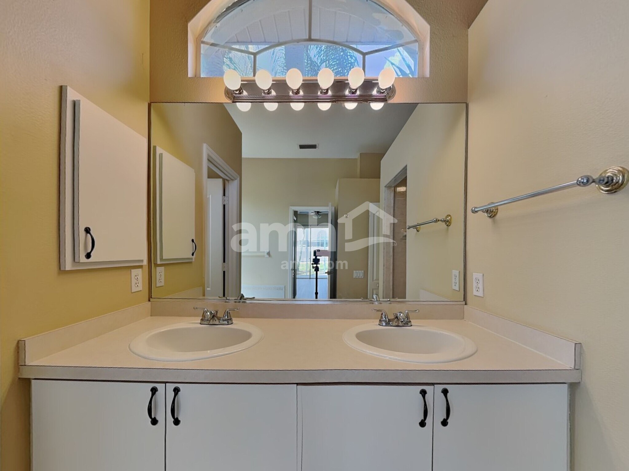 Building Photo - 4817 76th Ct E