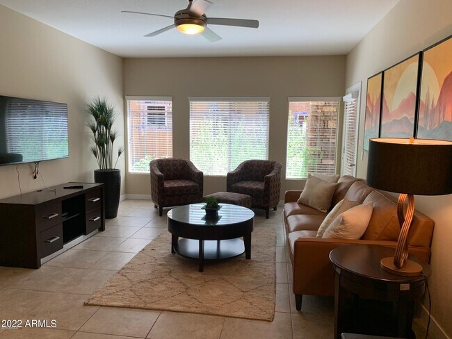 Building Photo - 5450 E Deer Valley Dr