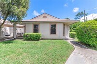 Building Photo - 2828 Stoneway Ln