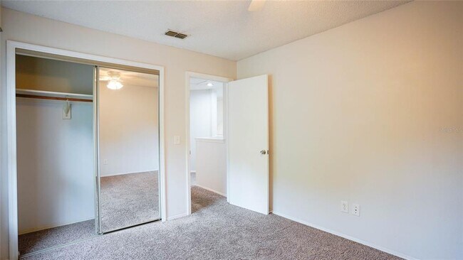 Building Photo - 4501 Bridgeton Ln