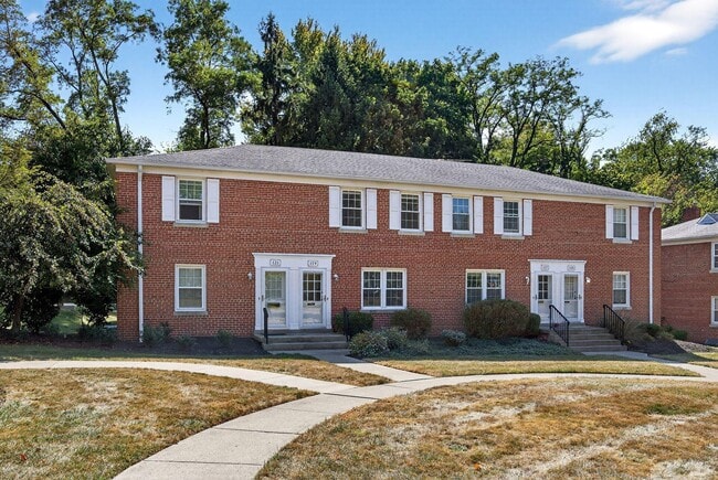 Primary Photo - 119 E Selby Blvd