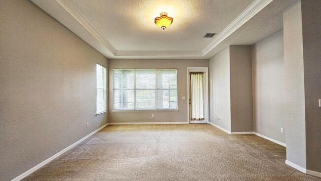 Building Photo - 12761 Bideford Ave