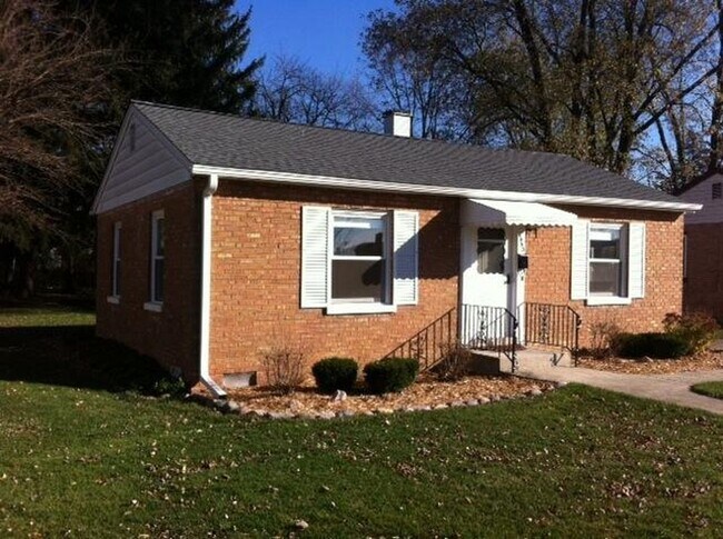 Building Photo - 4953 Wilcox Avenue