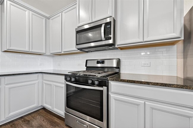 Building Photo - 206 White Wing Ln