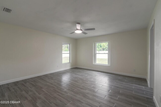 Building Photo - 1431 Victory Palm Dr