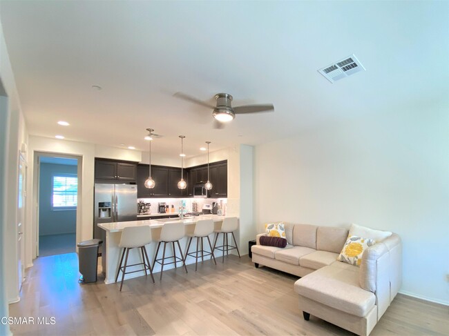 Building Photo - 5067 Manzano St