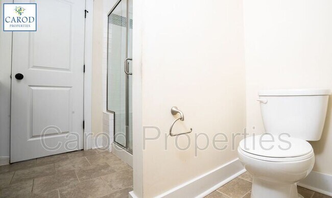 Building Photo - 3840 Willow Green Pl