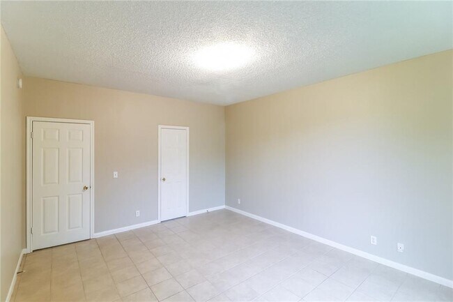 Building Photo - 1628 War Horse Ln