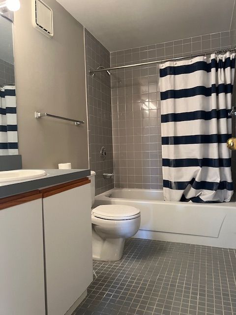 Building Photo - 100 Ledgewood Dr