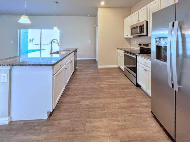 Building Photo - 2166 Carpenter Ln