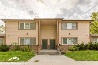 Building Photo - 402 N 10th